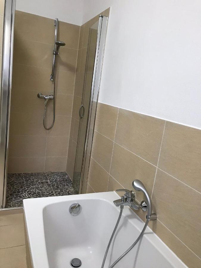 Xxl Apartment Sinsheim Eksteriør bilde